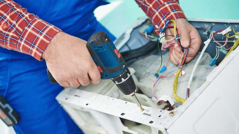 Salihli Toshiba Toshiba çamaşır makinesi kart tamiri – Su almama arızası orijinal parça ile giderildi. - Teknik servis örneği